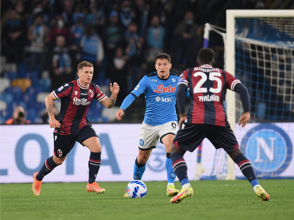 目光再次投 目光再次投